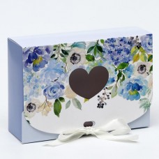 Подарочная коробка сборная с окном "Лиловые цветы"